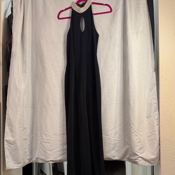 Alex Evenings Dresses & Skirts - ✨ Alex Evenings Black Beaded Collar Gown – Size 10 ✨